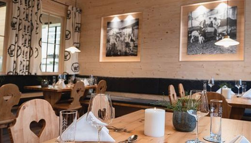 Torgheles Wald + Fluh