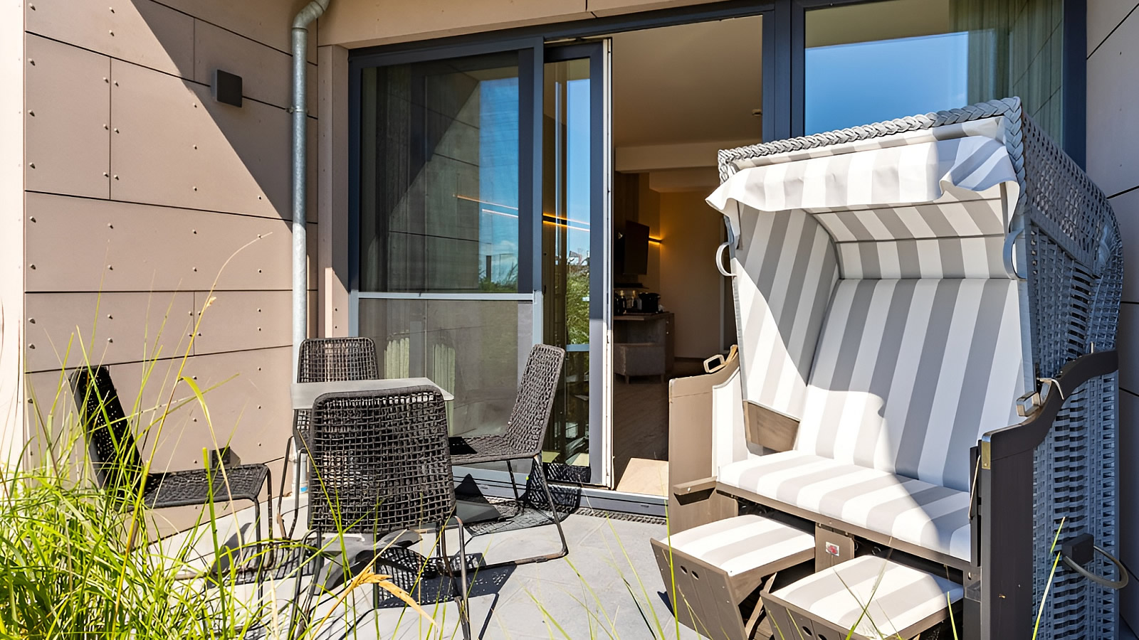 ambassador hotel & spa