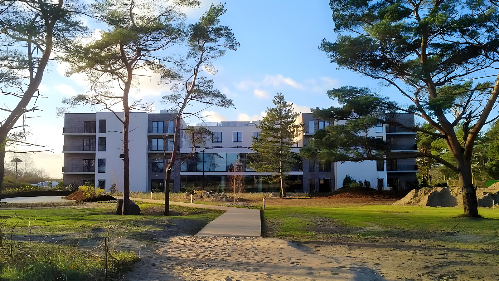 Santé Royale Resort