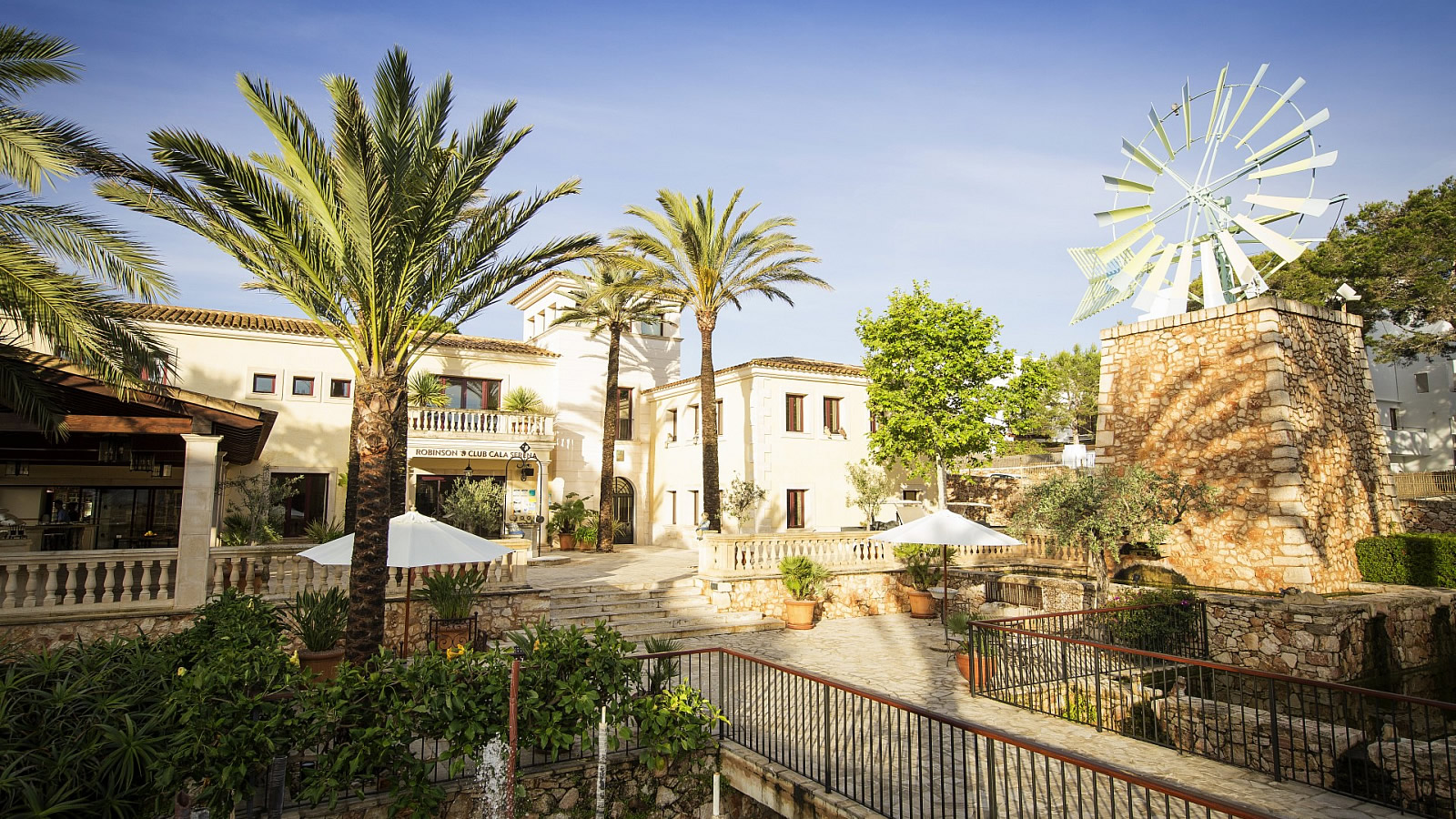 ROBINSON Cala Serena